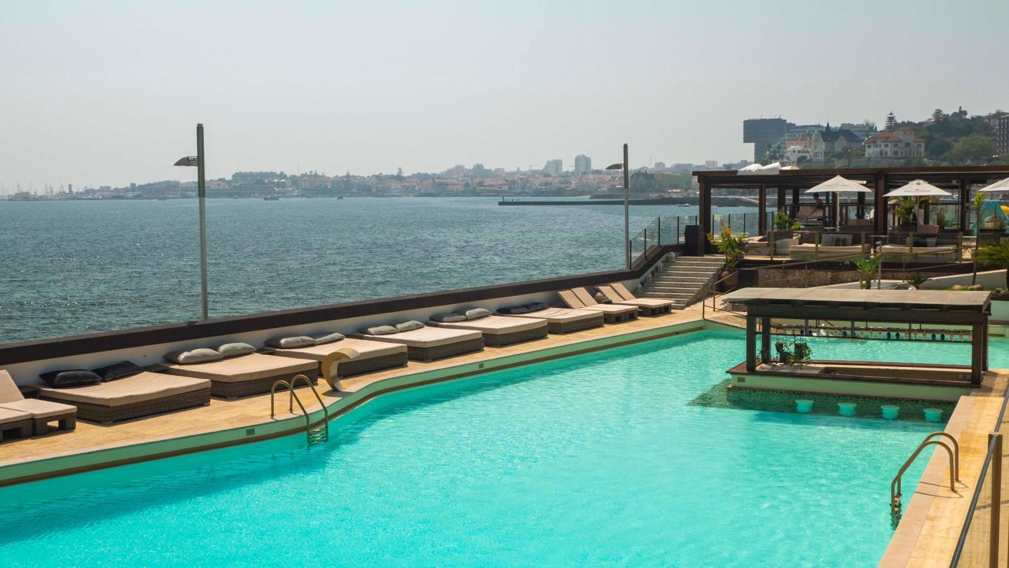 Guia Cascais Room Suite Opportunity *